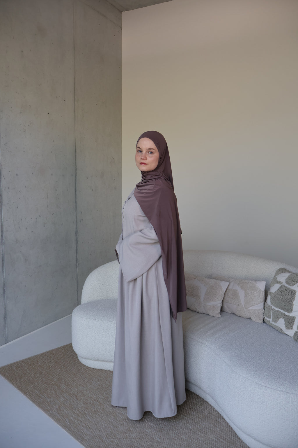 Nura Kleid